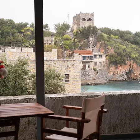 아파트 Mani S Secret Cove Next To The Sea
